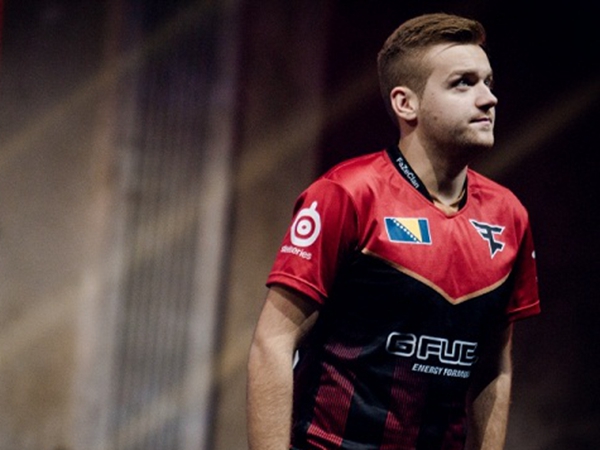 电竞比分s1mple：再给我一个月，情况会截然不同